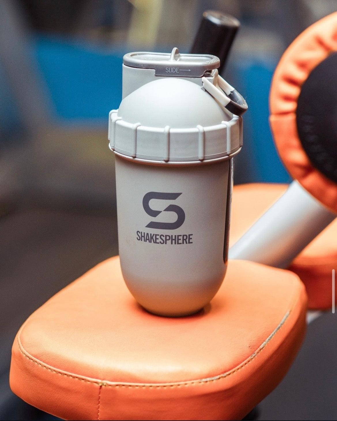 ShakeSphere White shaker